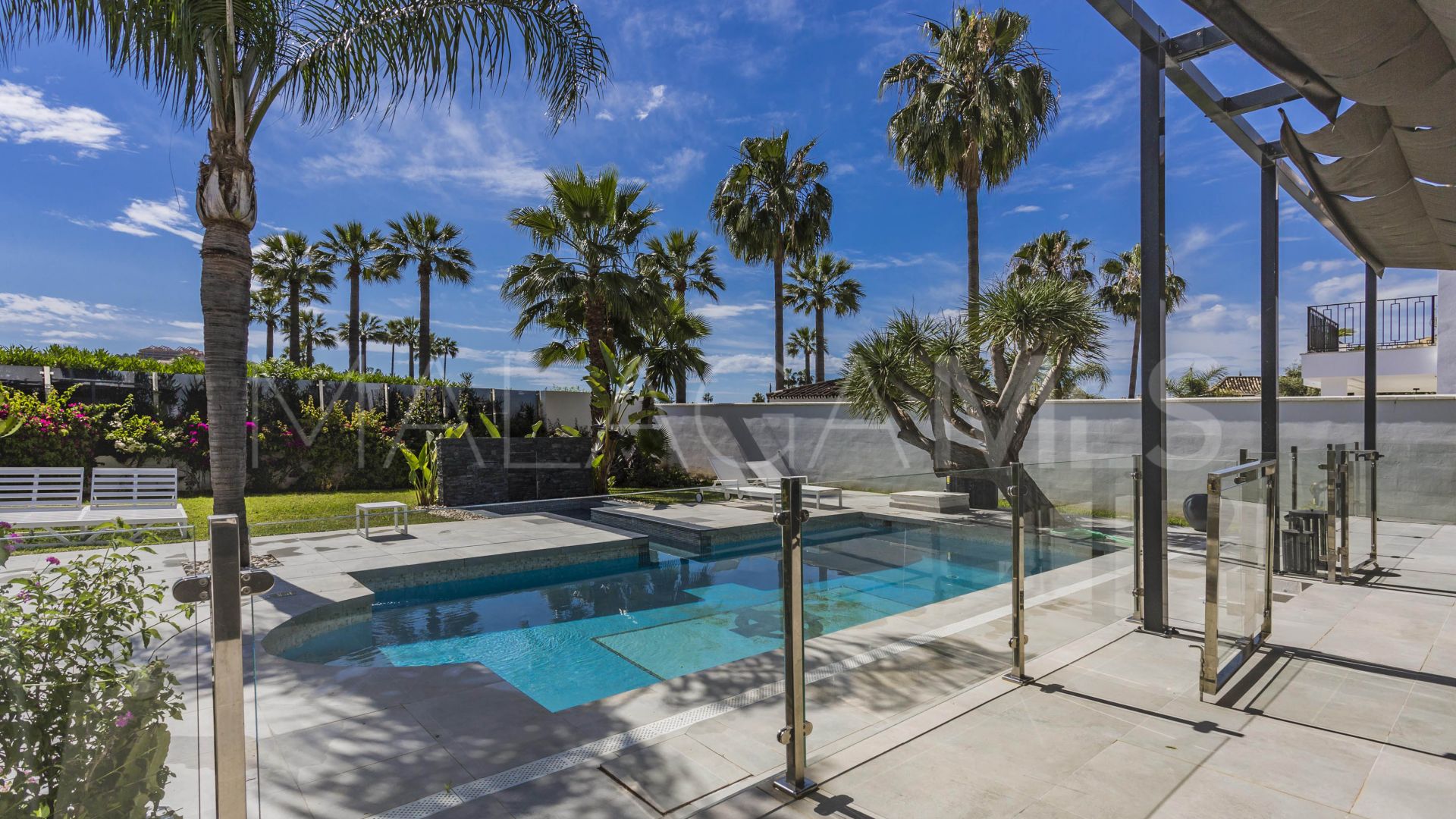 Villa for sale in El Colorado