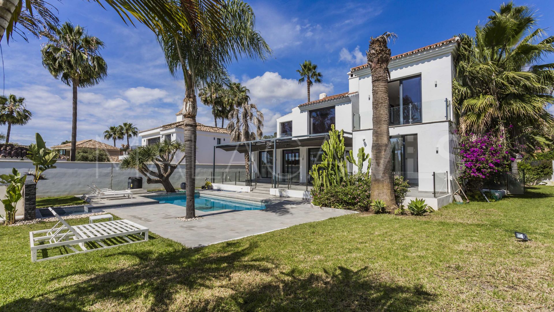 Villa for sale in El Colorado