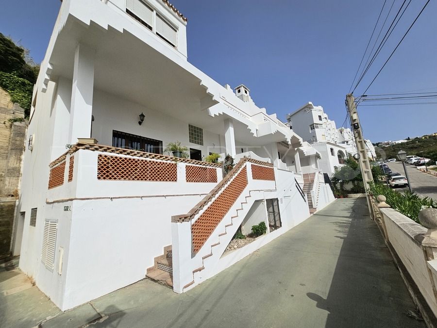 For sale Torreguadiaro 4 bedrooms town house