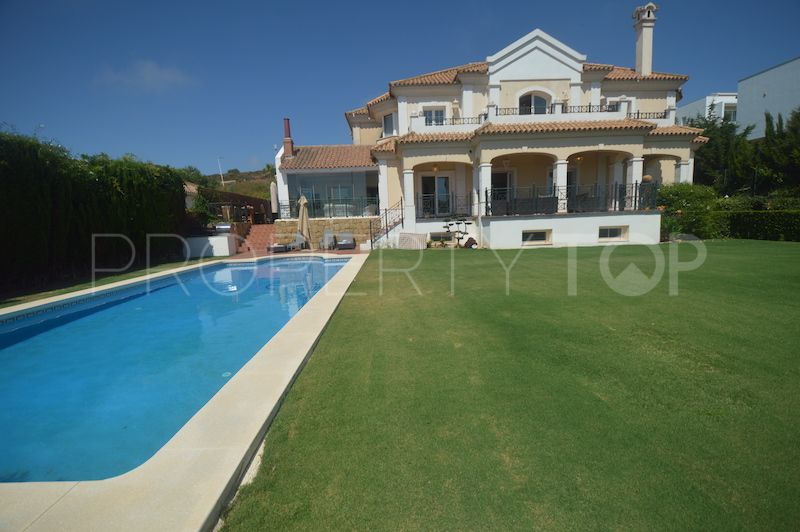 For sale chalet in Alcaidesa