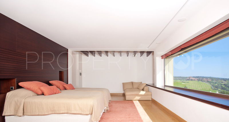 For sale 6 bedrooms villa in La Reserva
