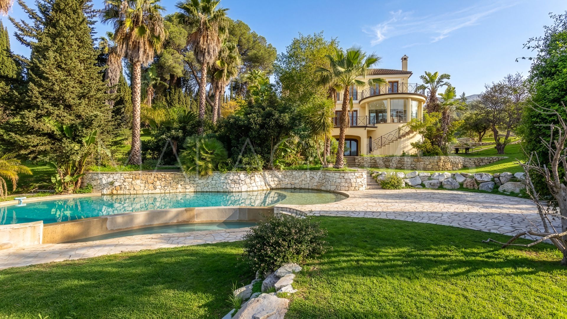 Villa for sale in Alhaurin el Grande