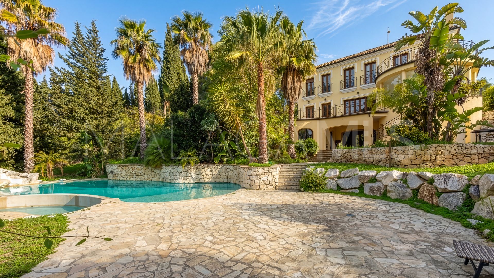 Villa for sale in Alhaurin el Grande