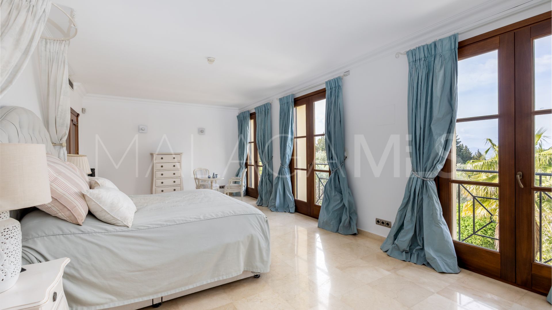 Villa for sale in Alhaurin el Grande