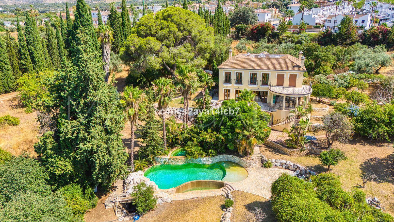 Villa for sale in Alhaurin el Grande
