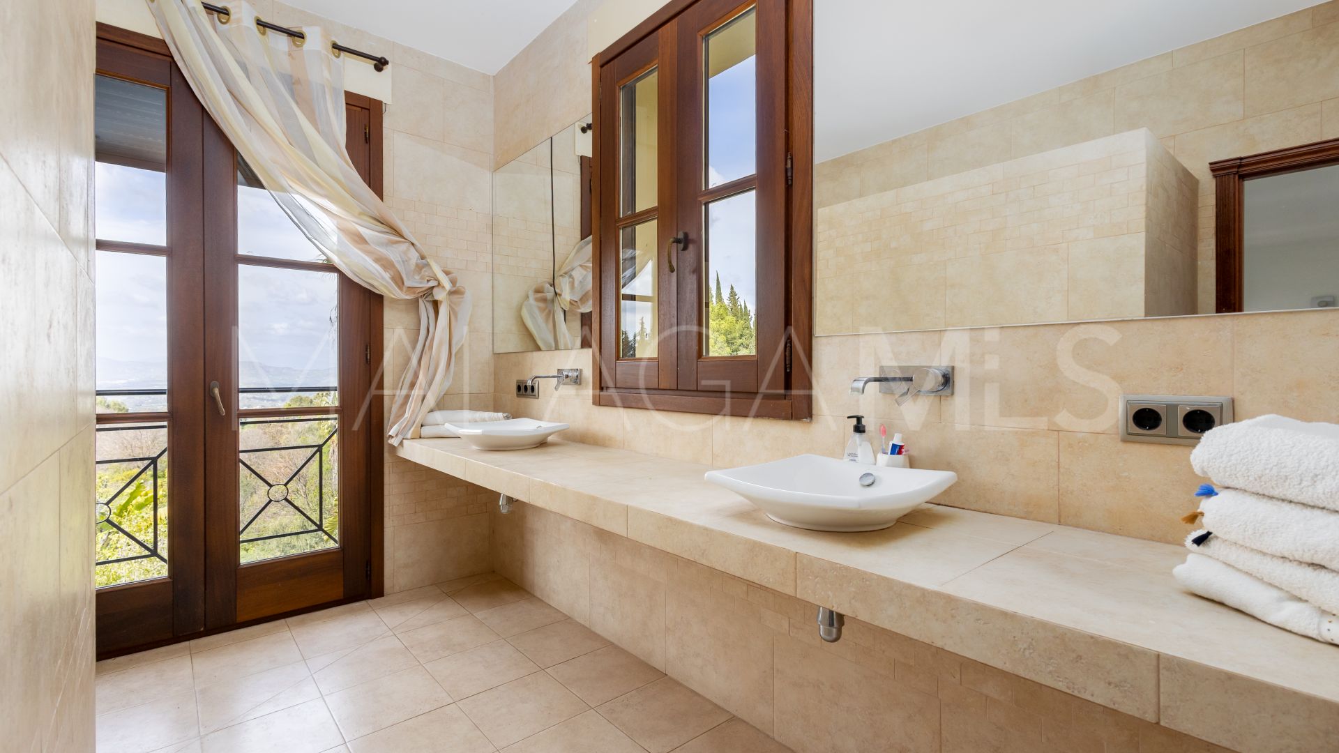 Villa for sale in Alhaurin el Grande