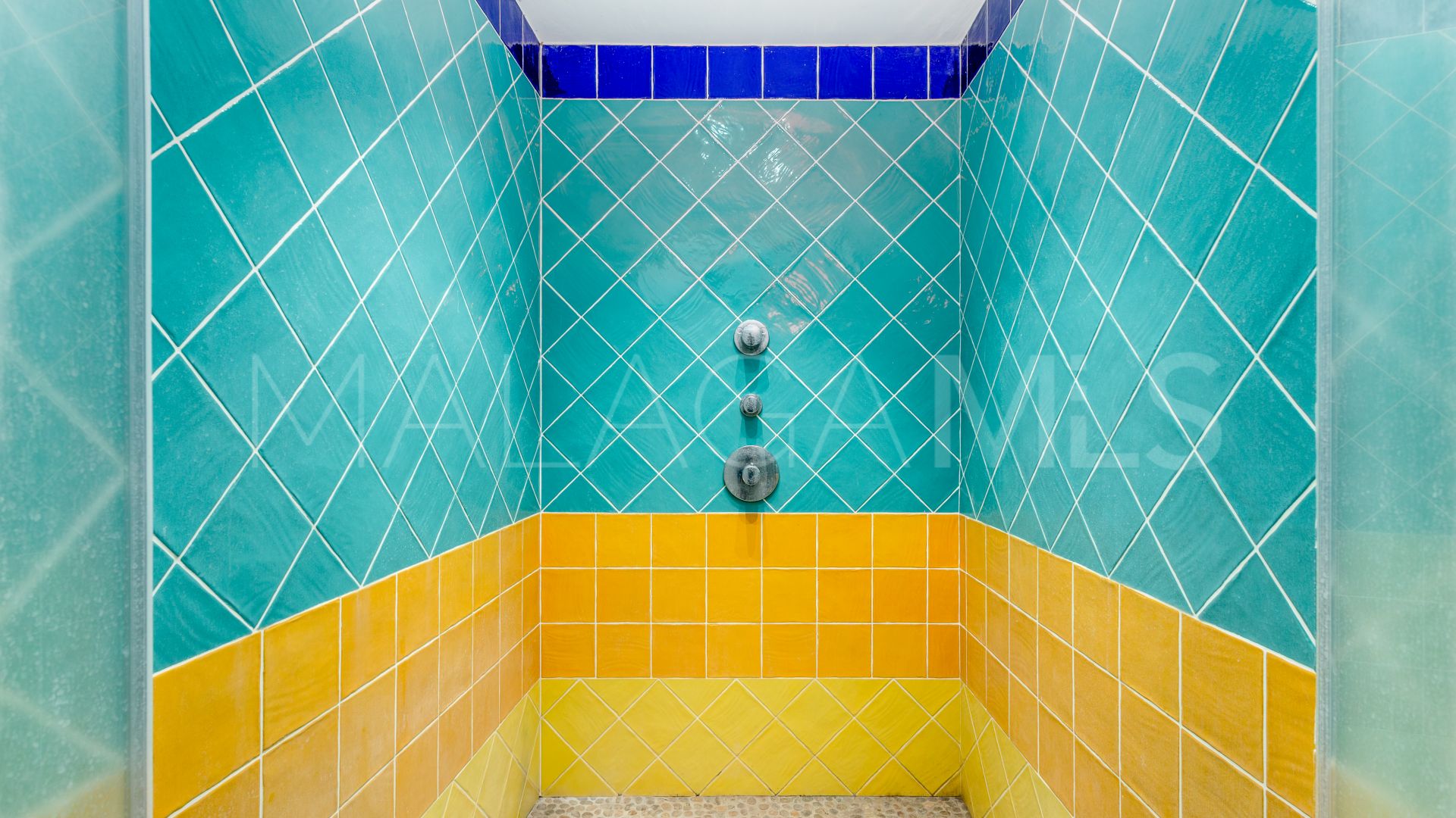 Villa for sale in Alhaurin el Grande