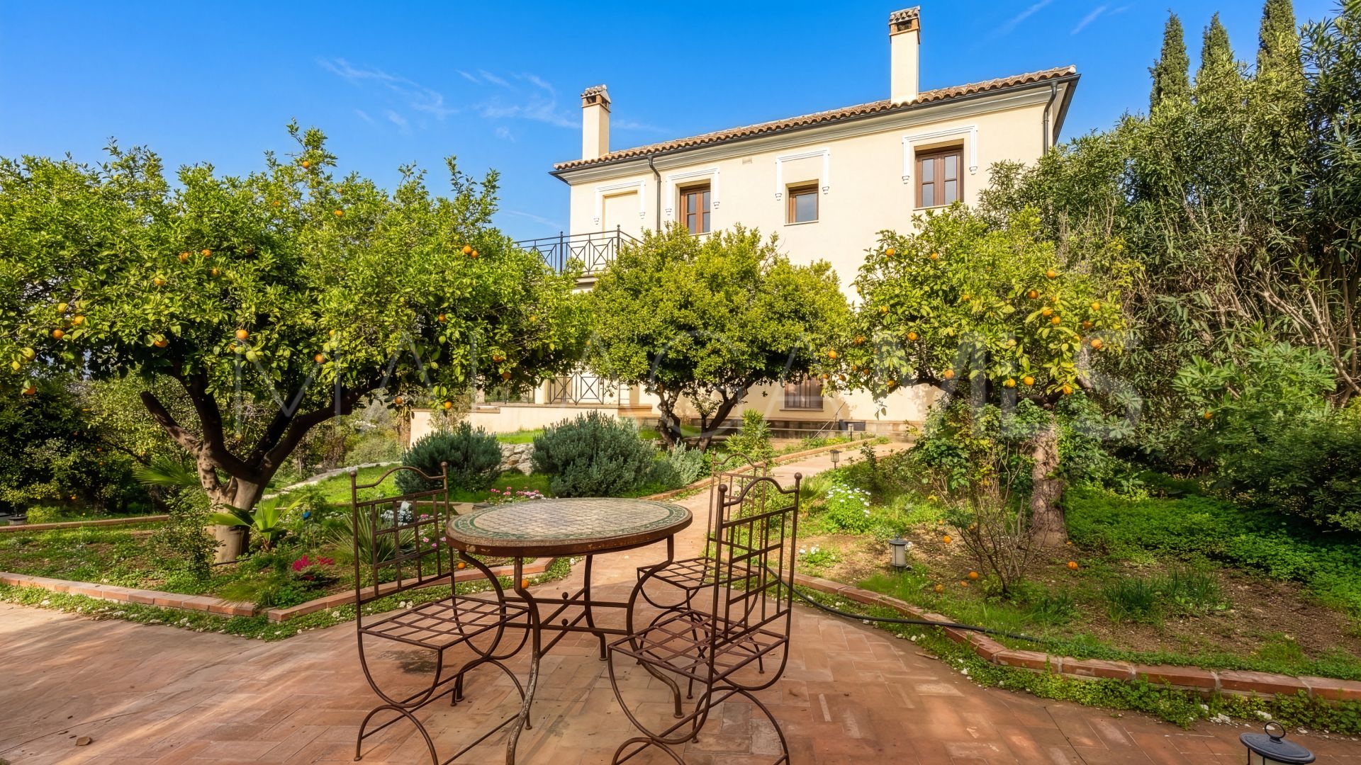 Villa for sale in Alhaurin el Grande