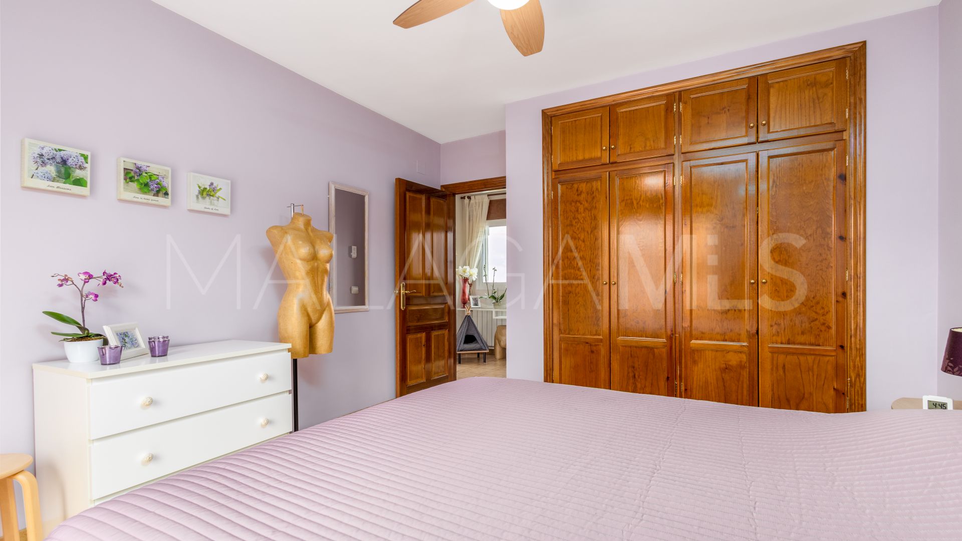 Villa for sale in Coin