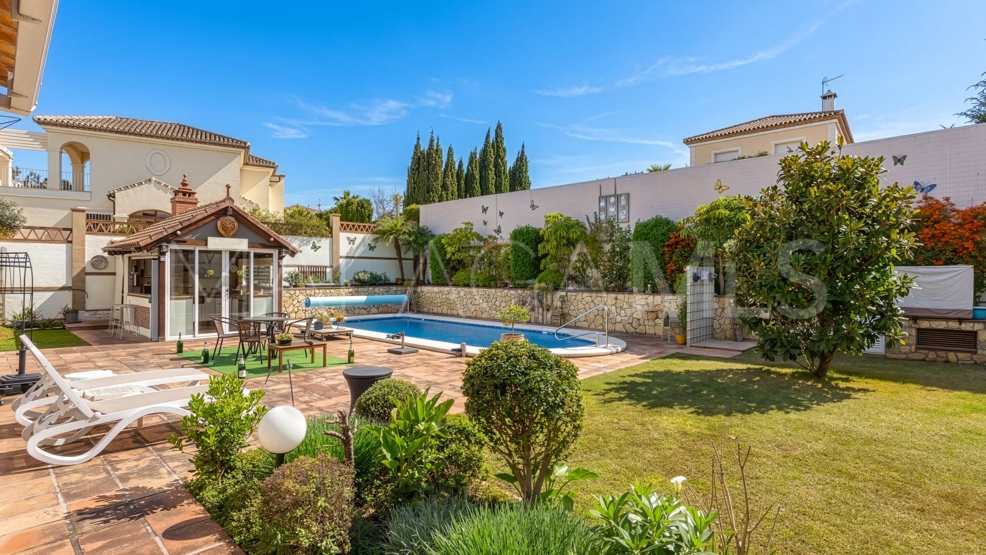 Villa for sale in Coin