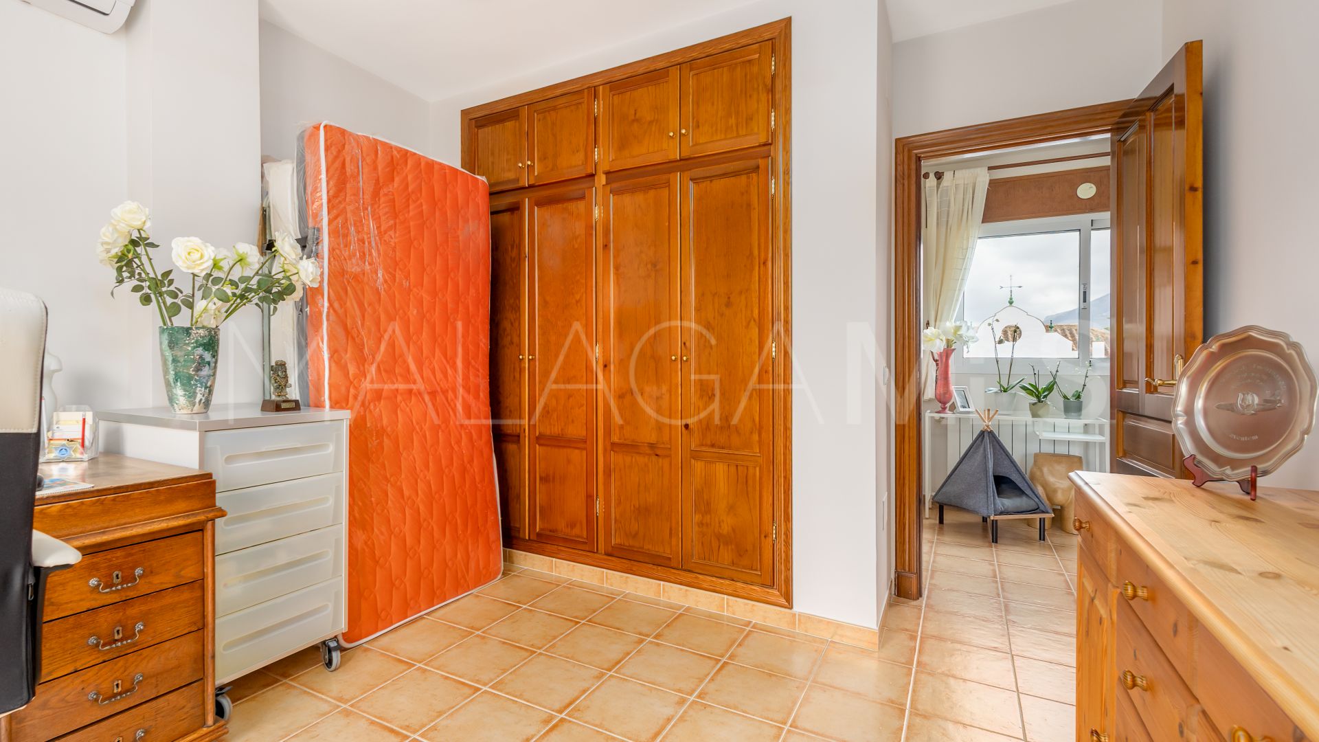 Villa for sale in Coin