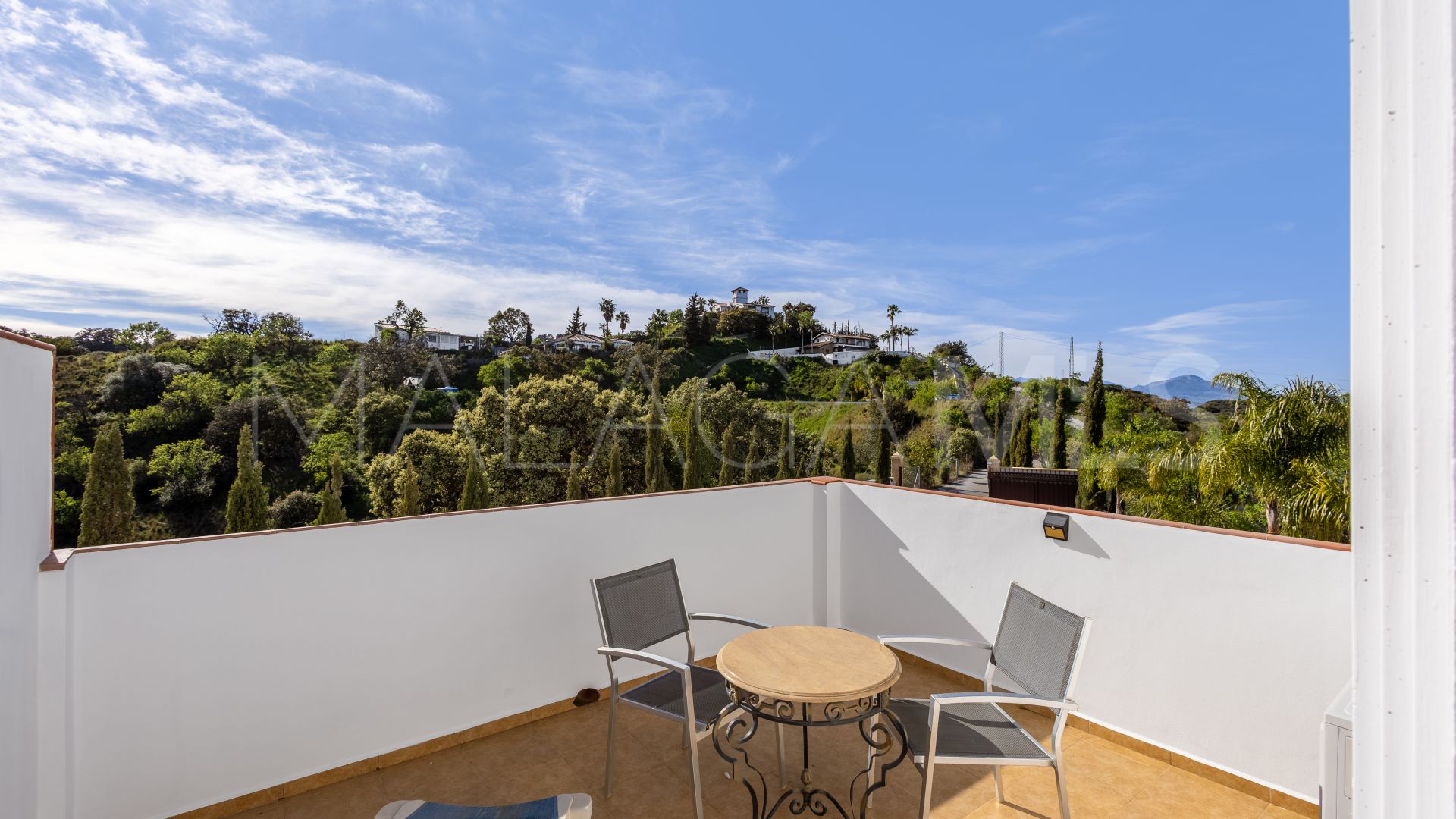 Landhaus for sale in Alhaurin el Grande