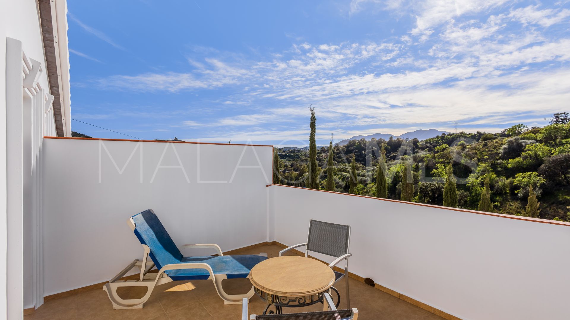 Landhaus for sale in Alhaurin el Grande