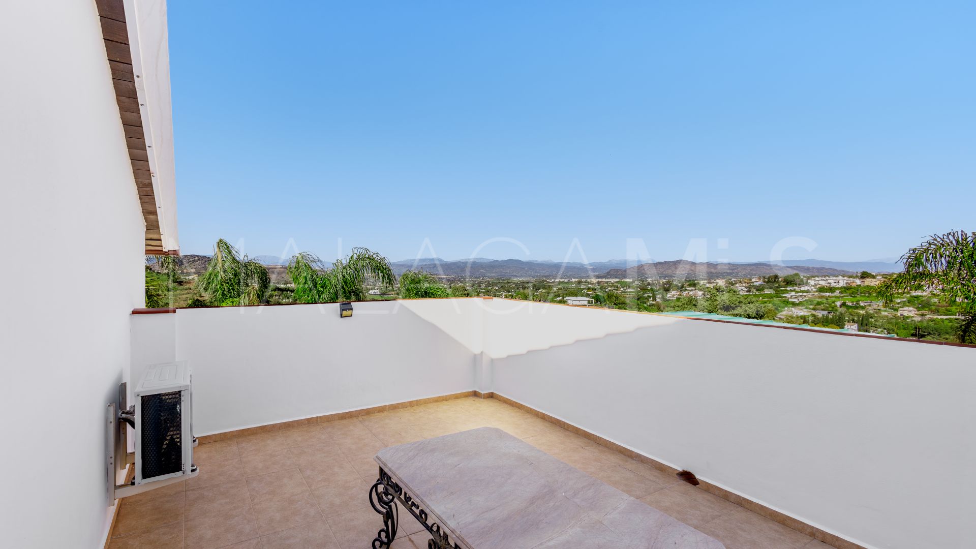 Landhaus for sale in Alhaurin el Grande