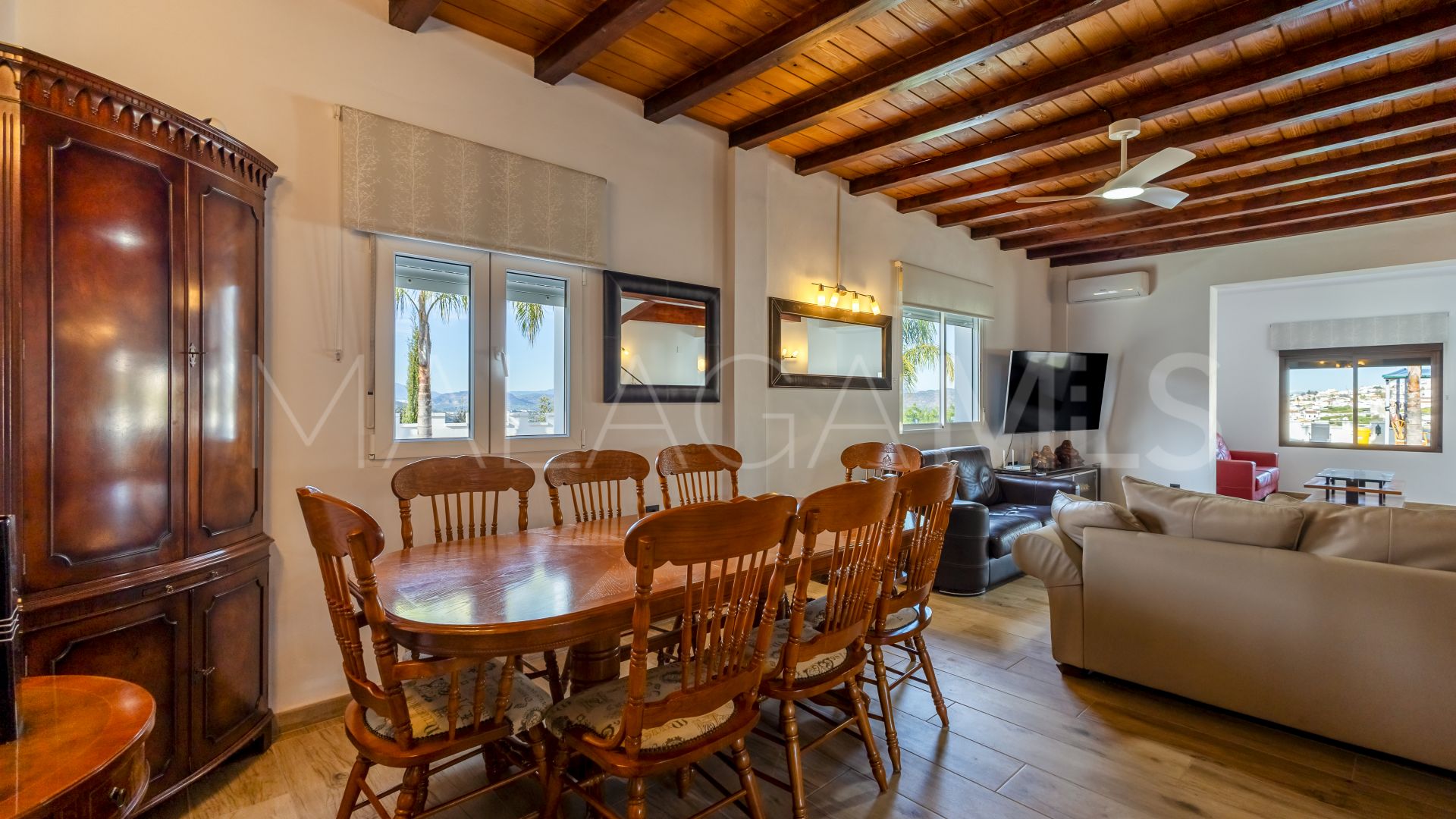 Landhaus for sale in Alhaurin el Grande