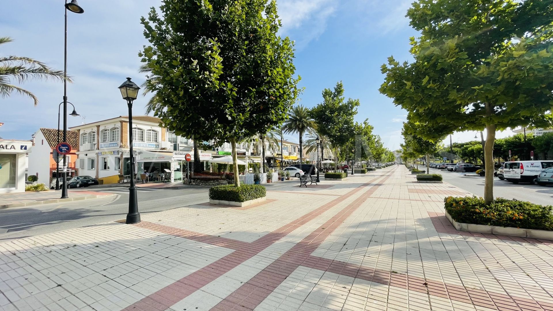 Se vende local comercial in Cala de Mijas