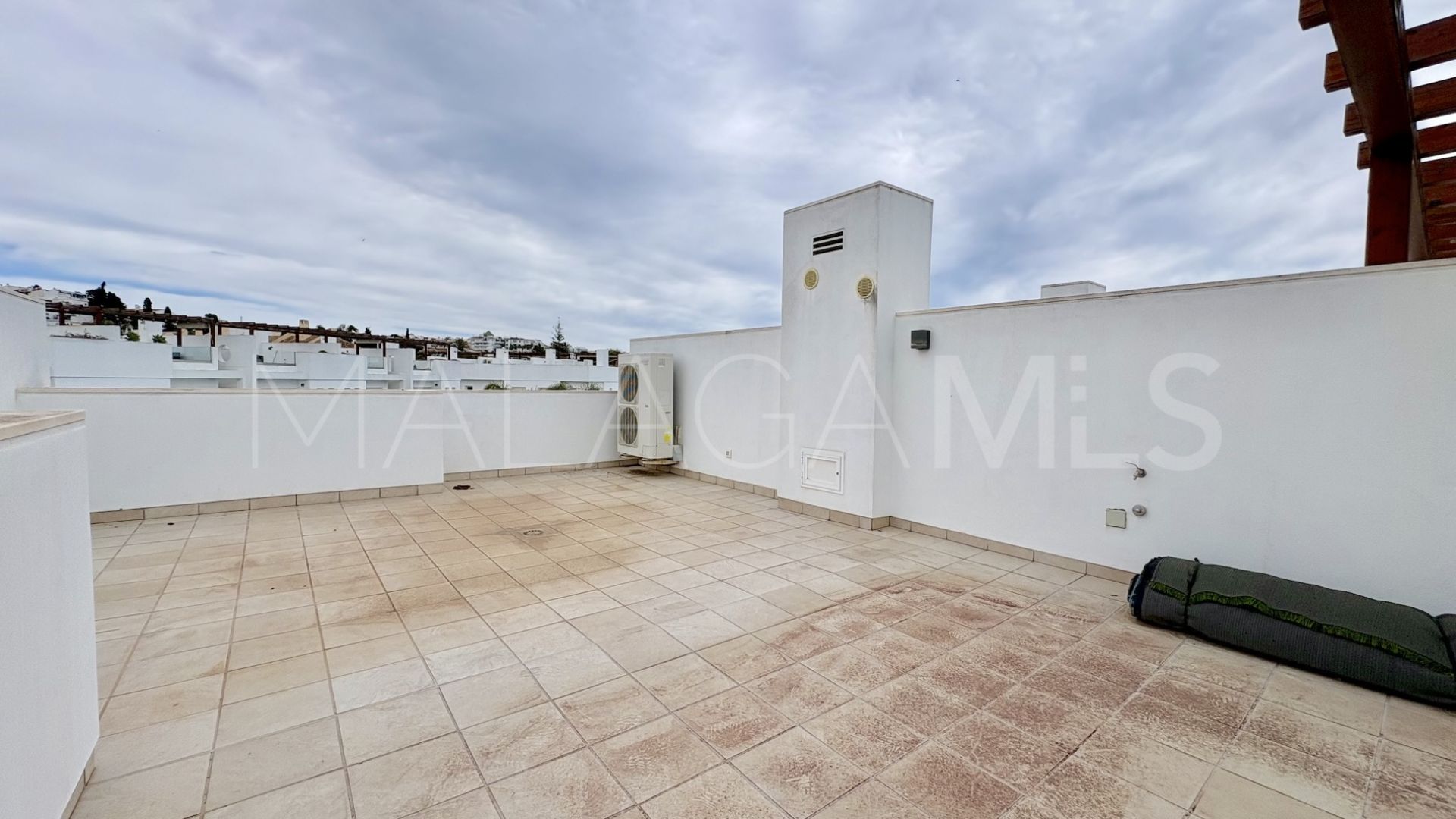 Town house in Calahonda for sale