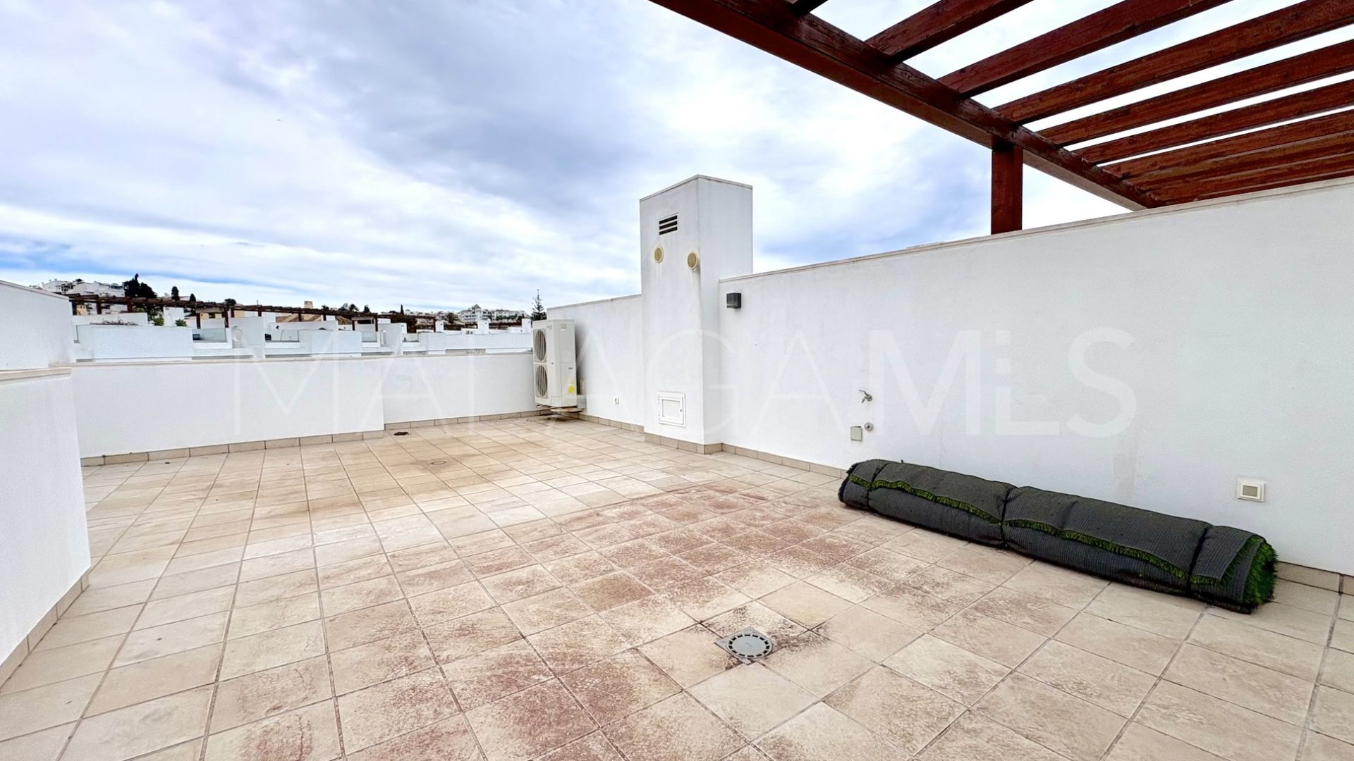 Town house in Calahonda for sale