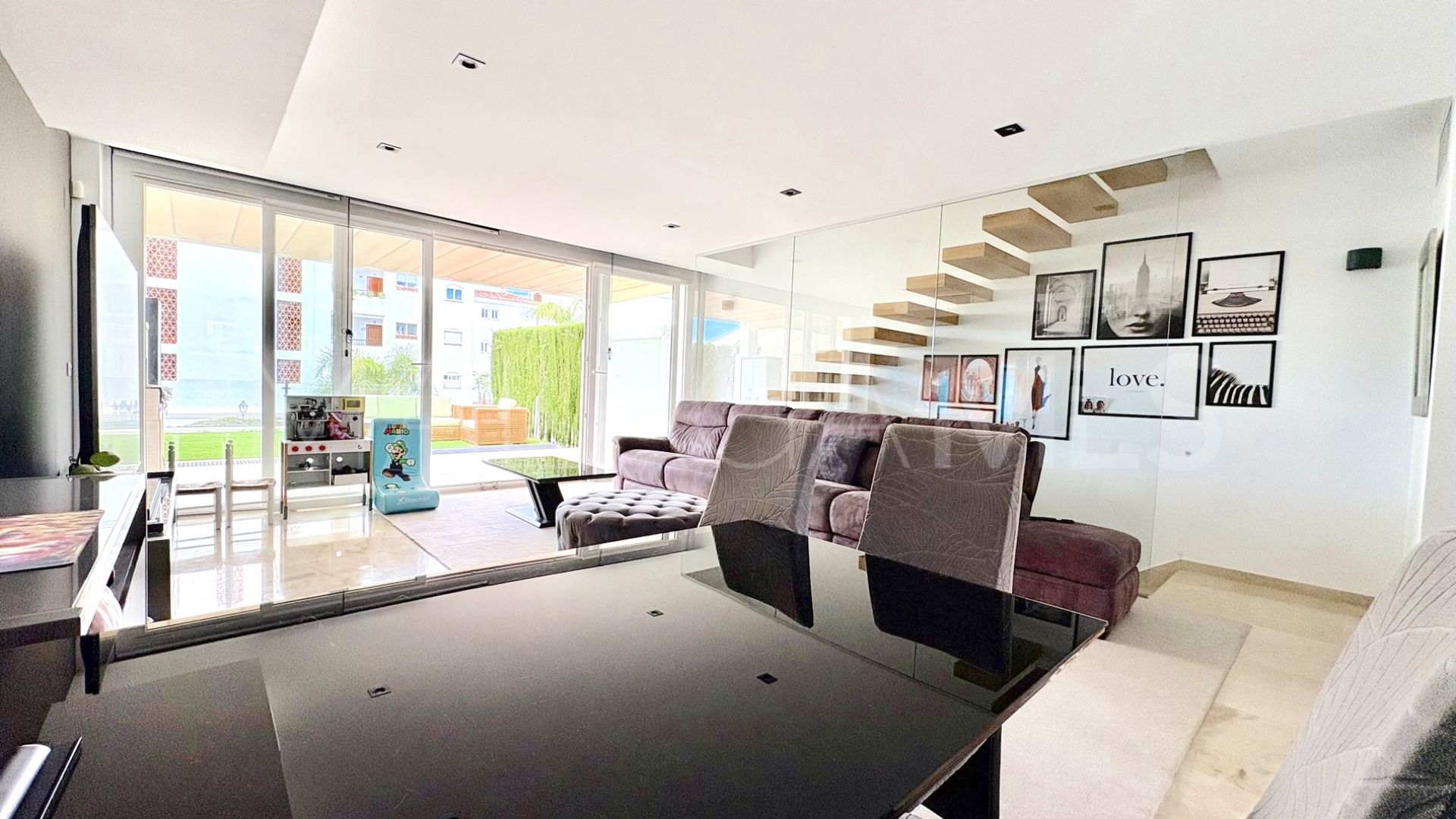 Town house in Calahonda for sale