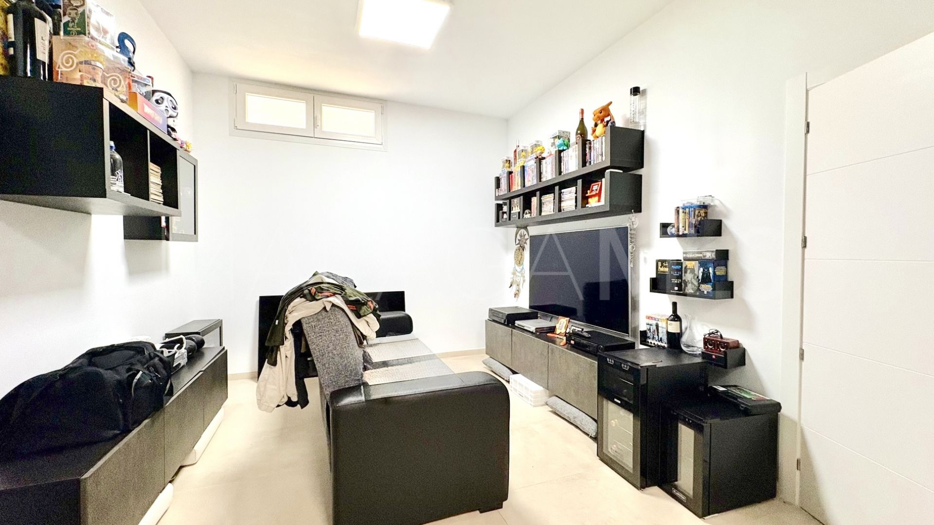 Town house in Calahonda for sale