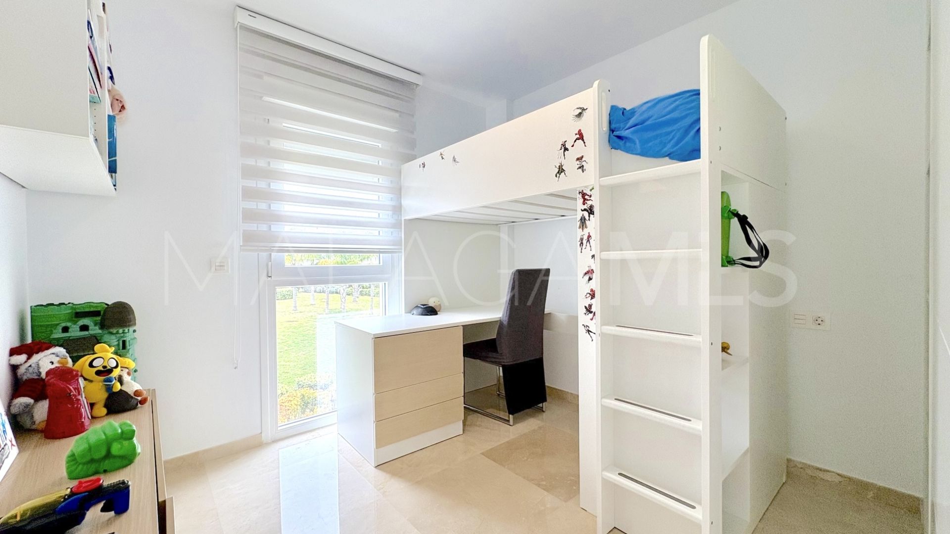 Town house in Calahonda for sale