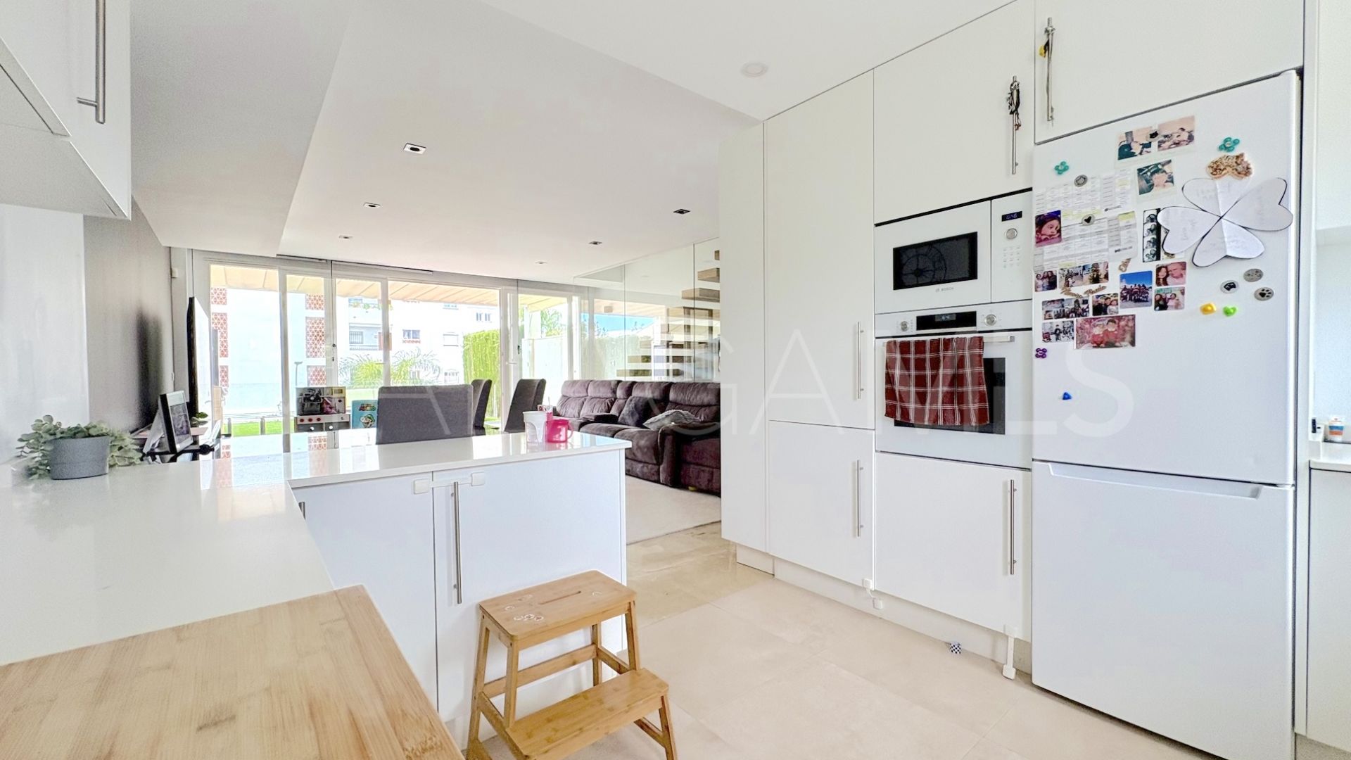 Town house in Calahonda for sale