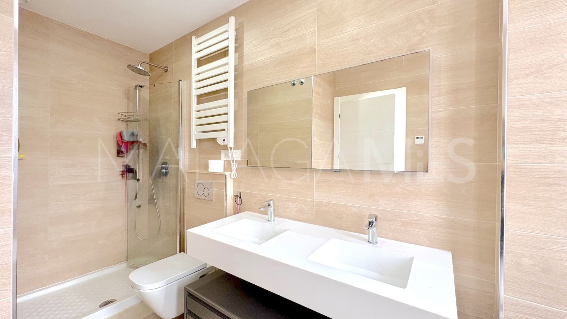 Town house in Calahonda for sale