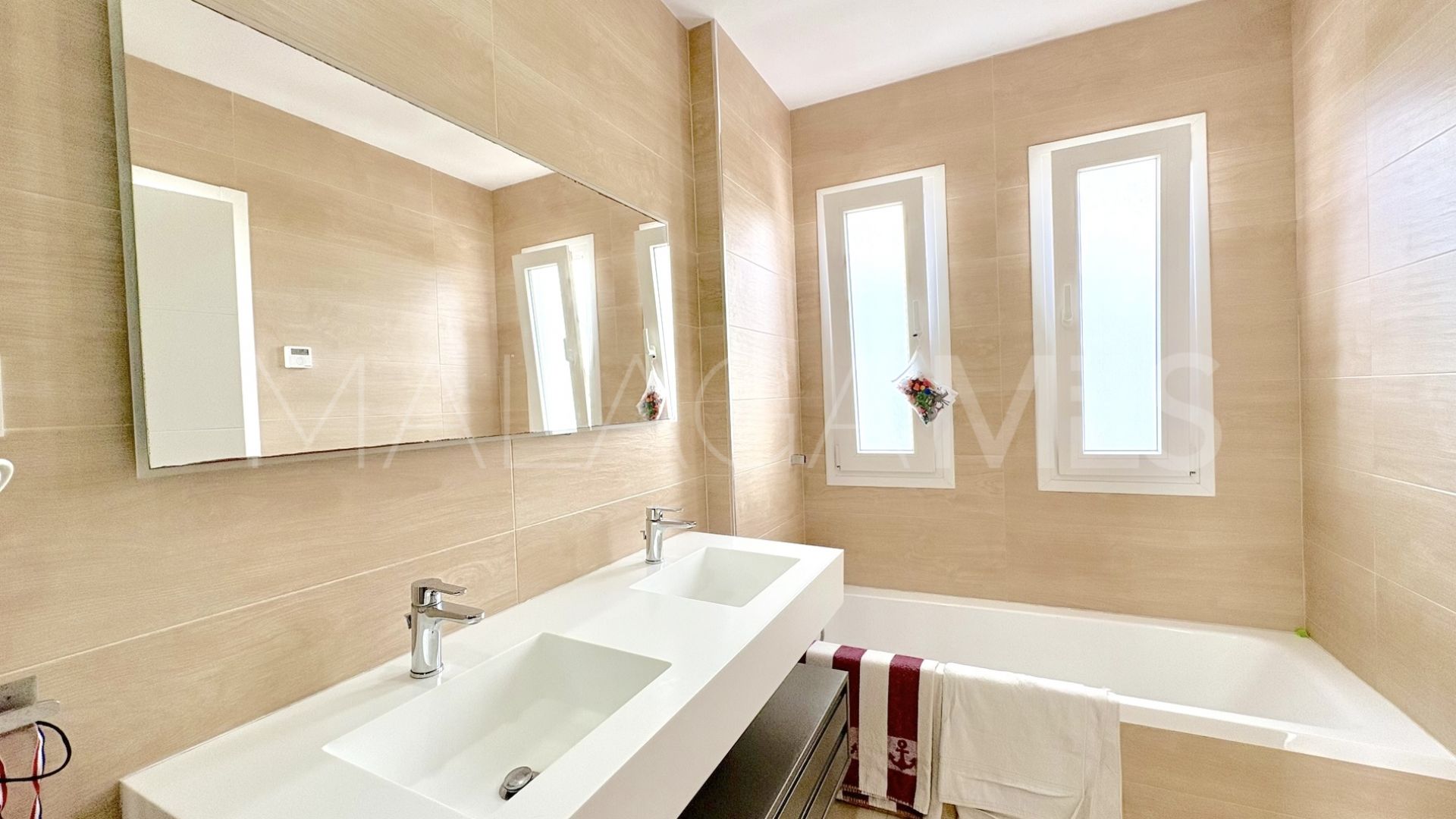 Town house in Calahonda for sale