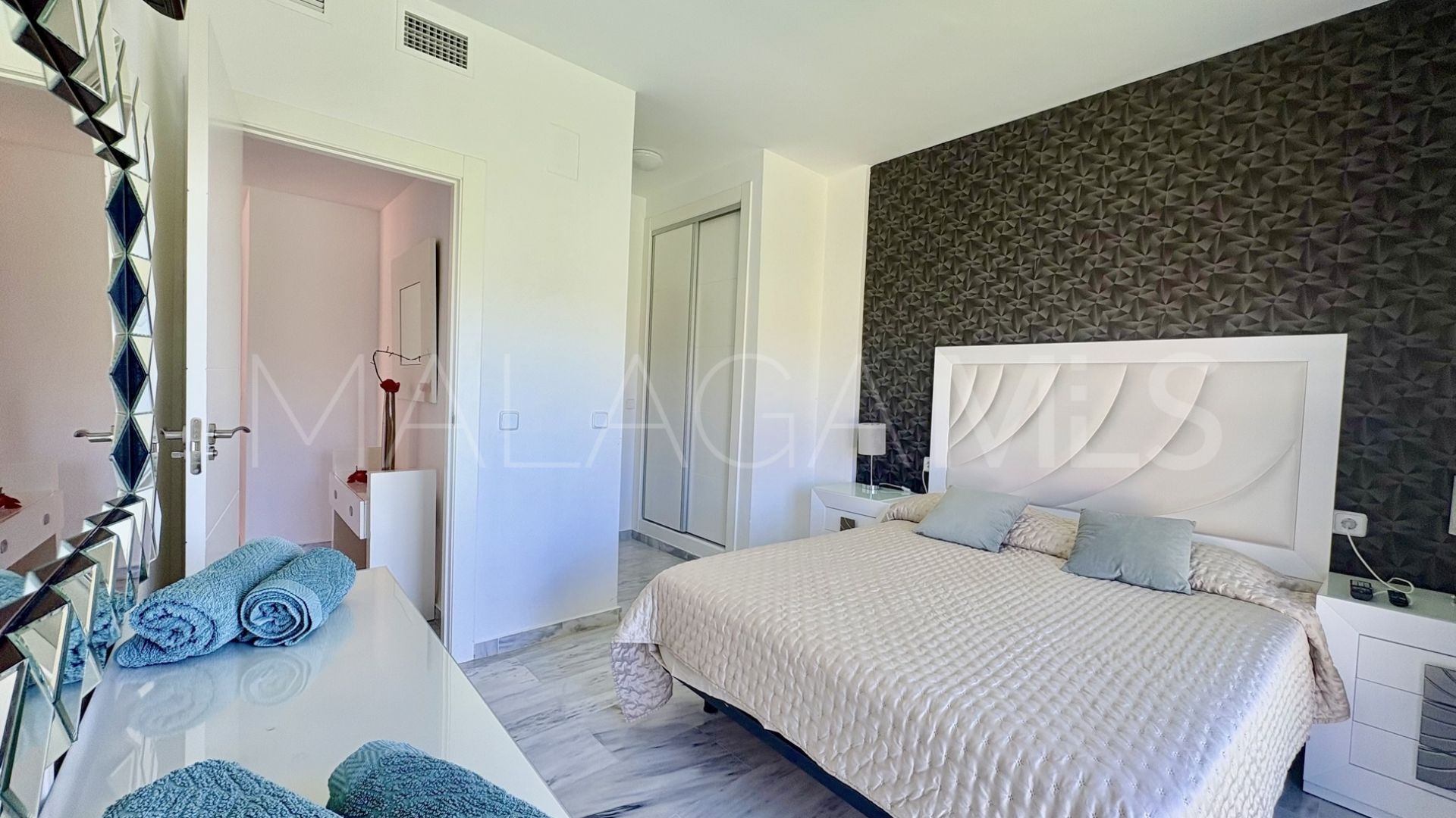 House for sale in Cabopino with 6 bedrooms