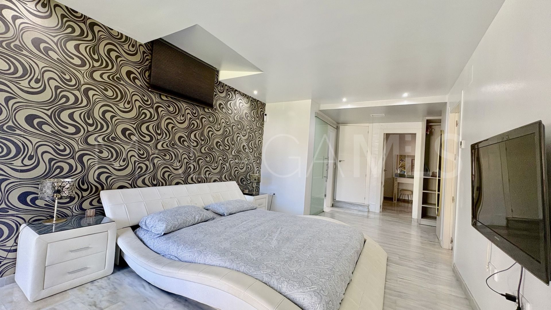 House for sale in Cabopino with 6 bedrooms