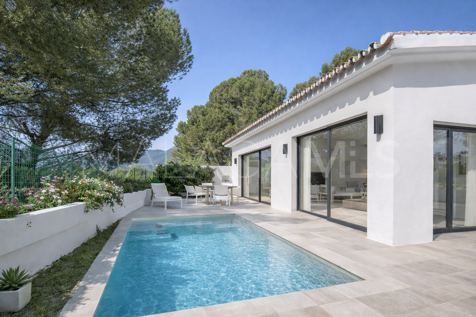 Chalet for sale in Cerros del Lago