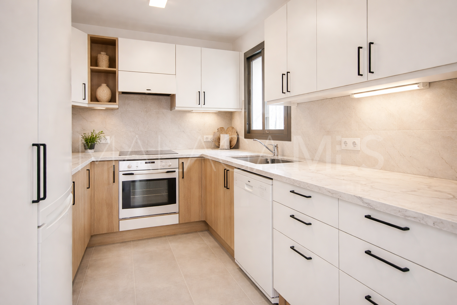 Chalet for sale in Cerros del Lago