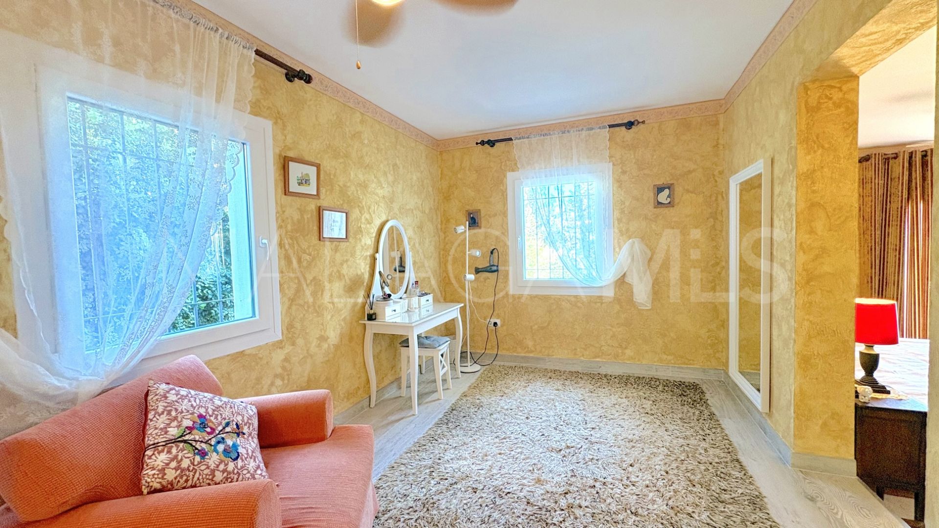 Buy casa in Cala de Mijas with 5 bedrooms