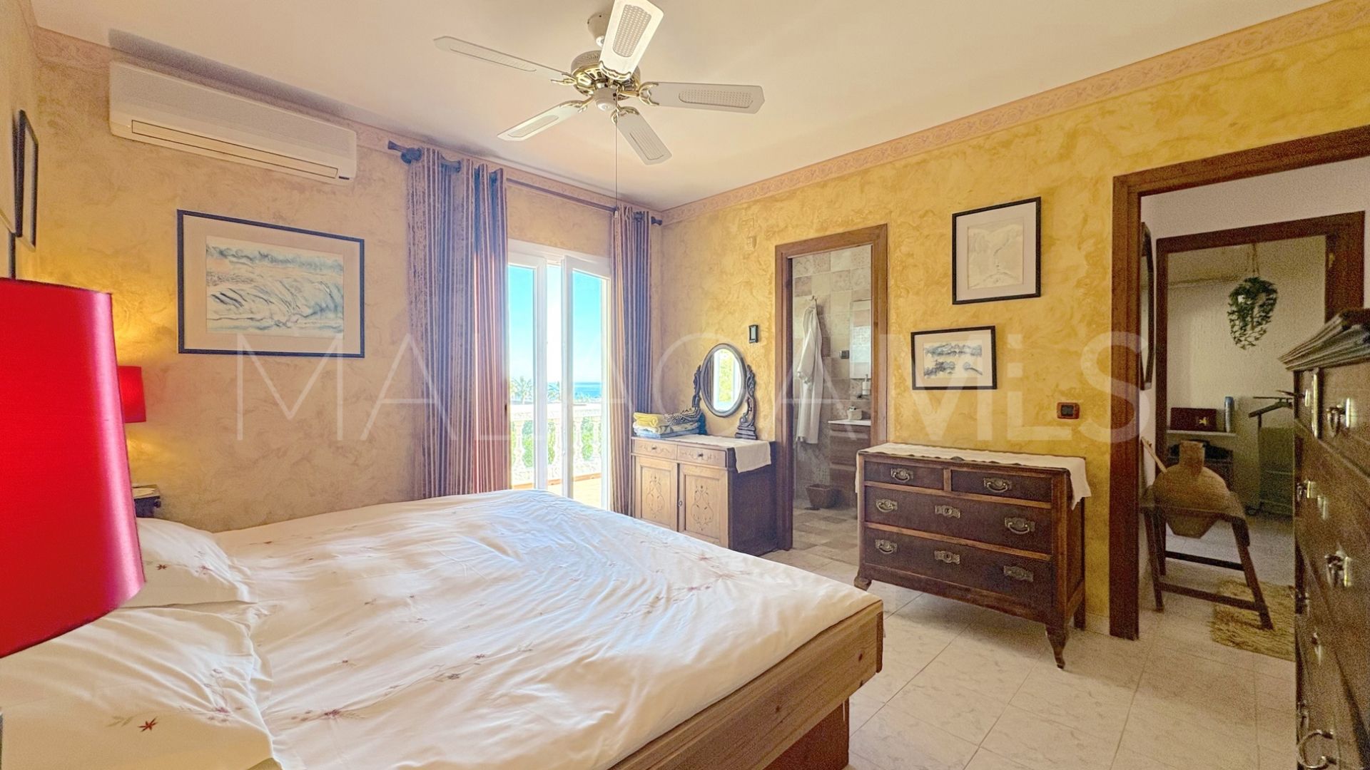 Buy casa in Cala de Mijas with 5 bedrooms