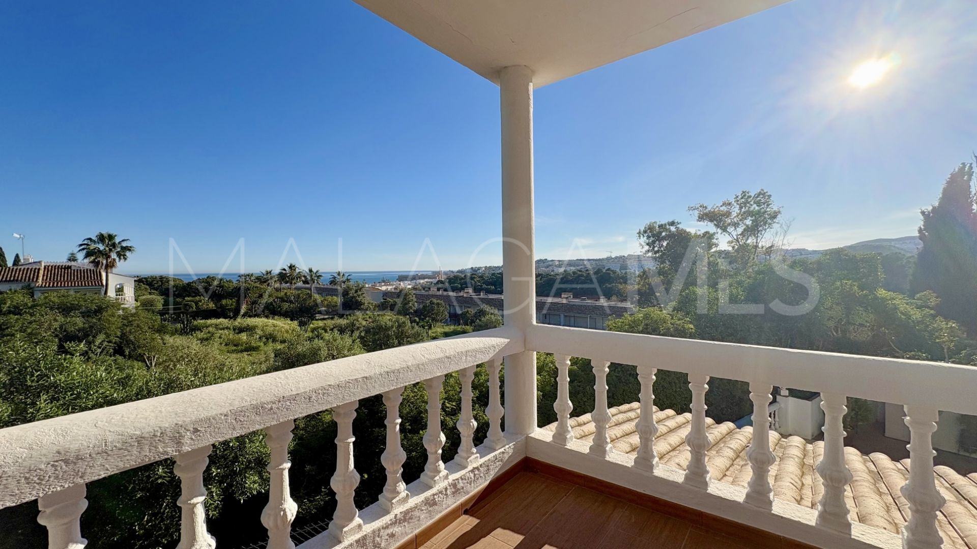 Buy casa in Cala de Mijas with 5 bedrooms