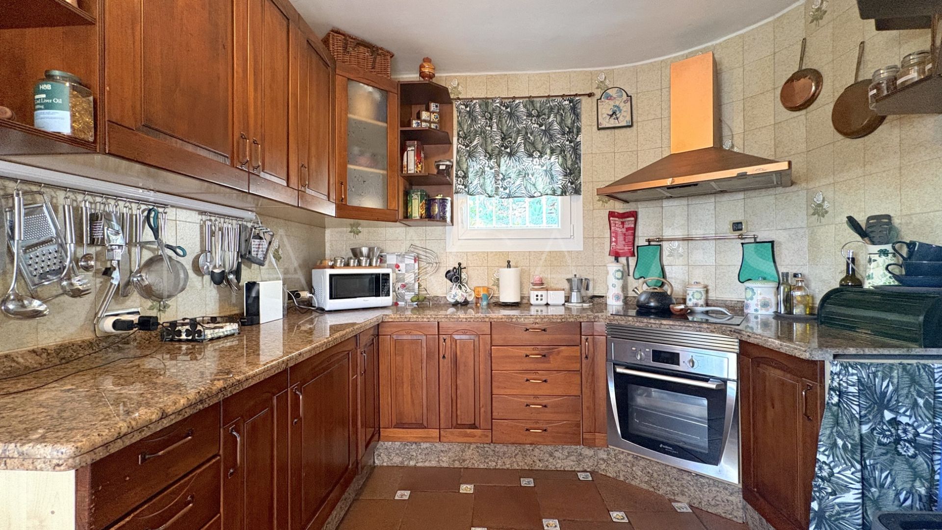 Buy casa in Cala de Mijas with 5 bedrooms