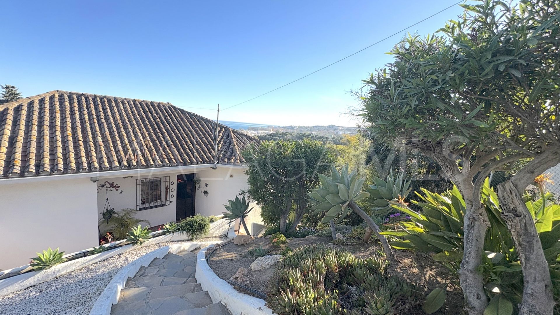 Buy casa in Cala de Mijas with 5 bedrooms