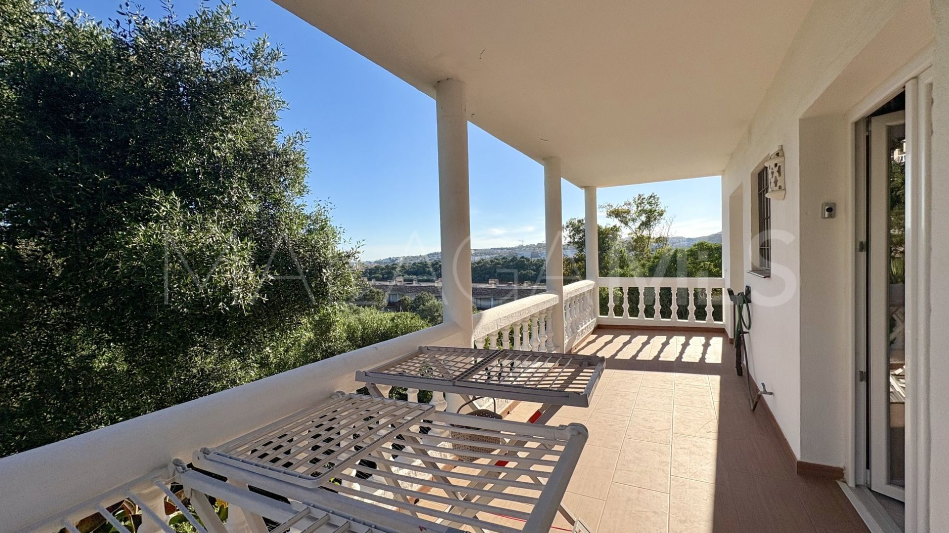 Buy casa in Cala de Mijas with 5 bedrooms