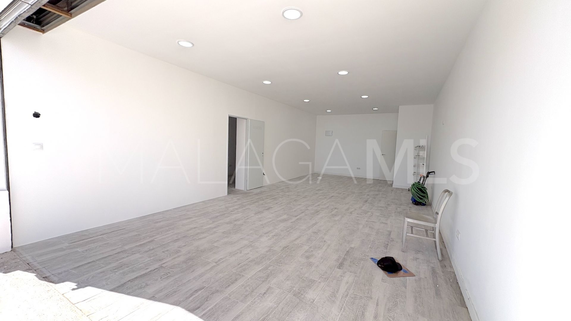 Kommersiella lokaler for sale in Puerto Marina