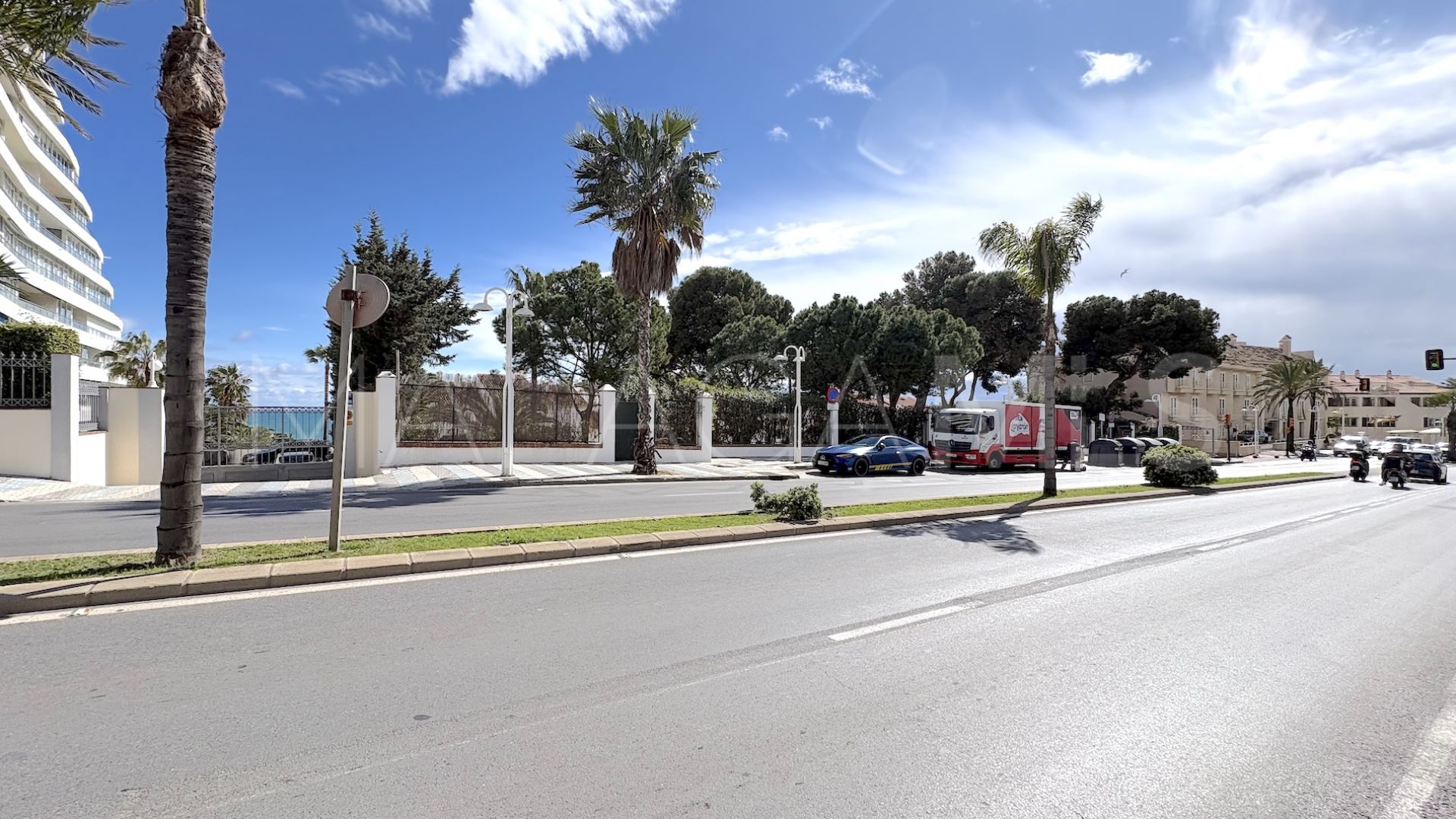 Kommersiella lokaler for sale in Puerto Marina