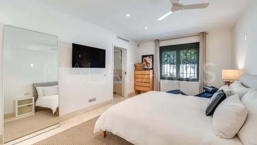 Se vende villa in Marbesa with 3 bedrooms