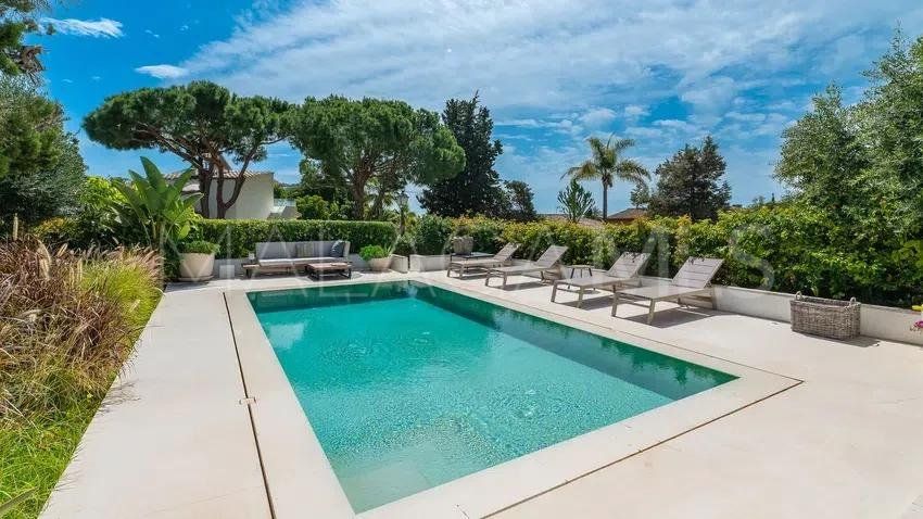 Se vende villa in Marbesa with 3 bedrooms