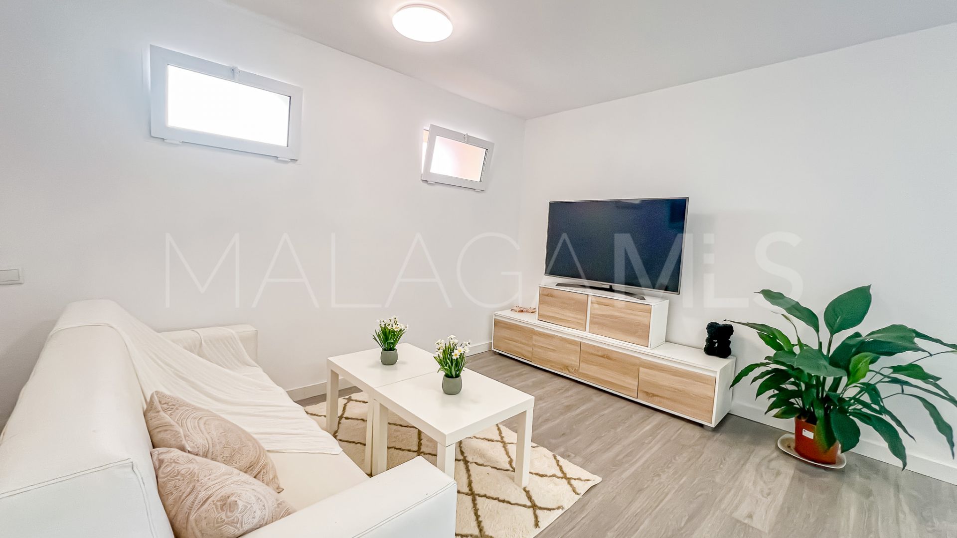 Hus i byn for sale in Parque Botanico