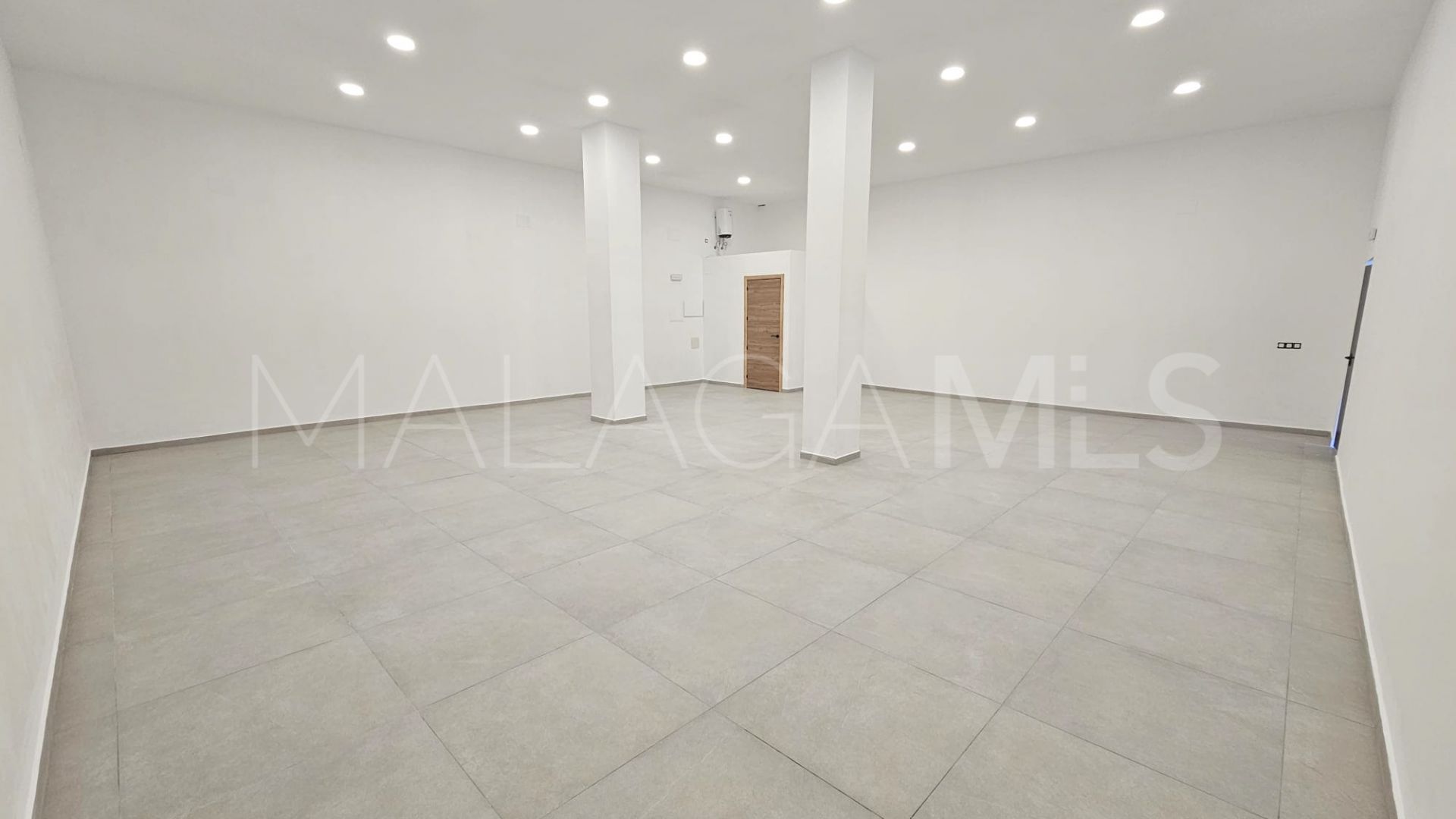 La Cala Hills commercial premises for sale