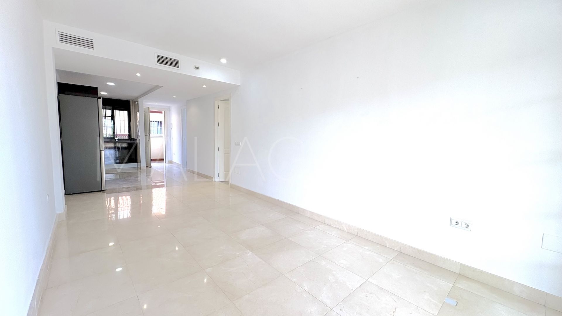 Torrequebrada, apartamento for sale de 2 bedrooms