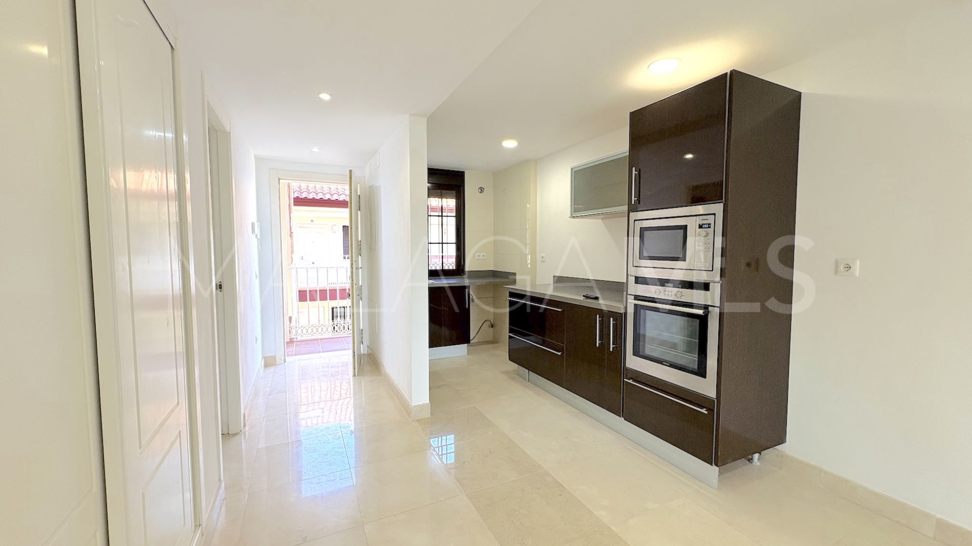 Torrequebrada, apartamento for sale de 2 bedrooms