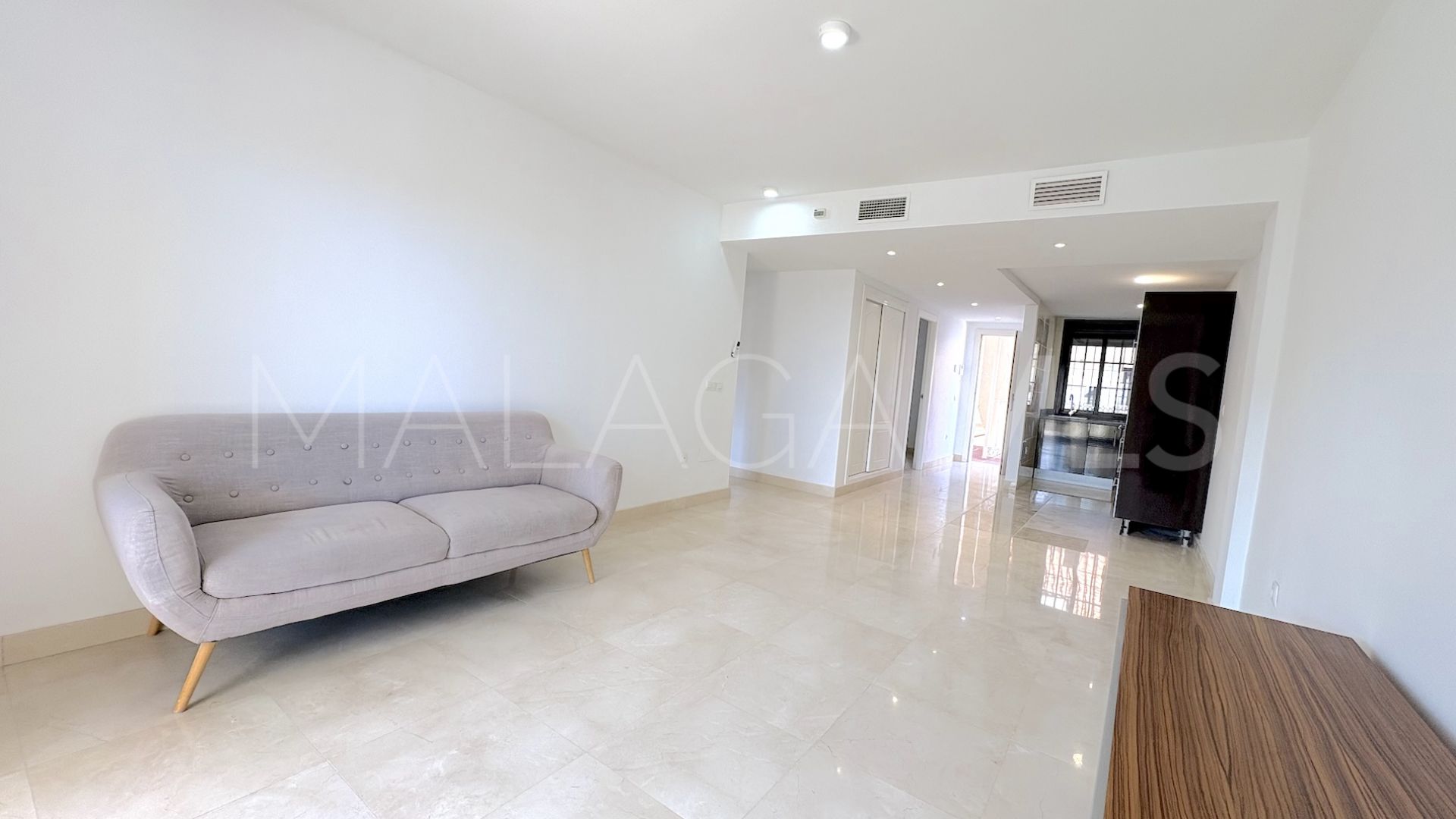 Torrequebrada, apartamento for sale de 2 bedrooms