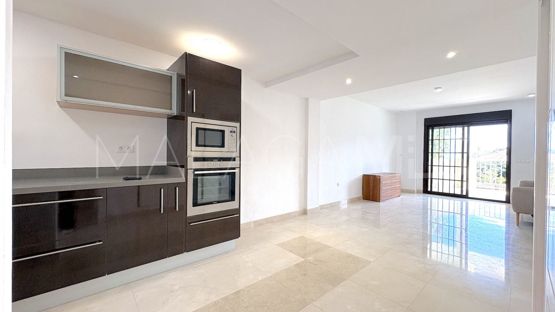 Torrequebrada, apartamento for sale de 2 bedrooms