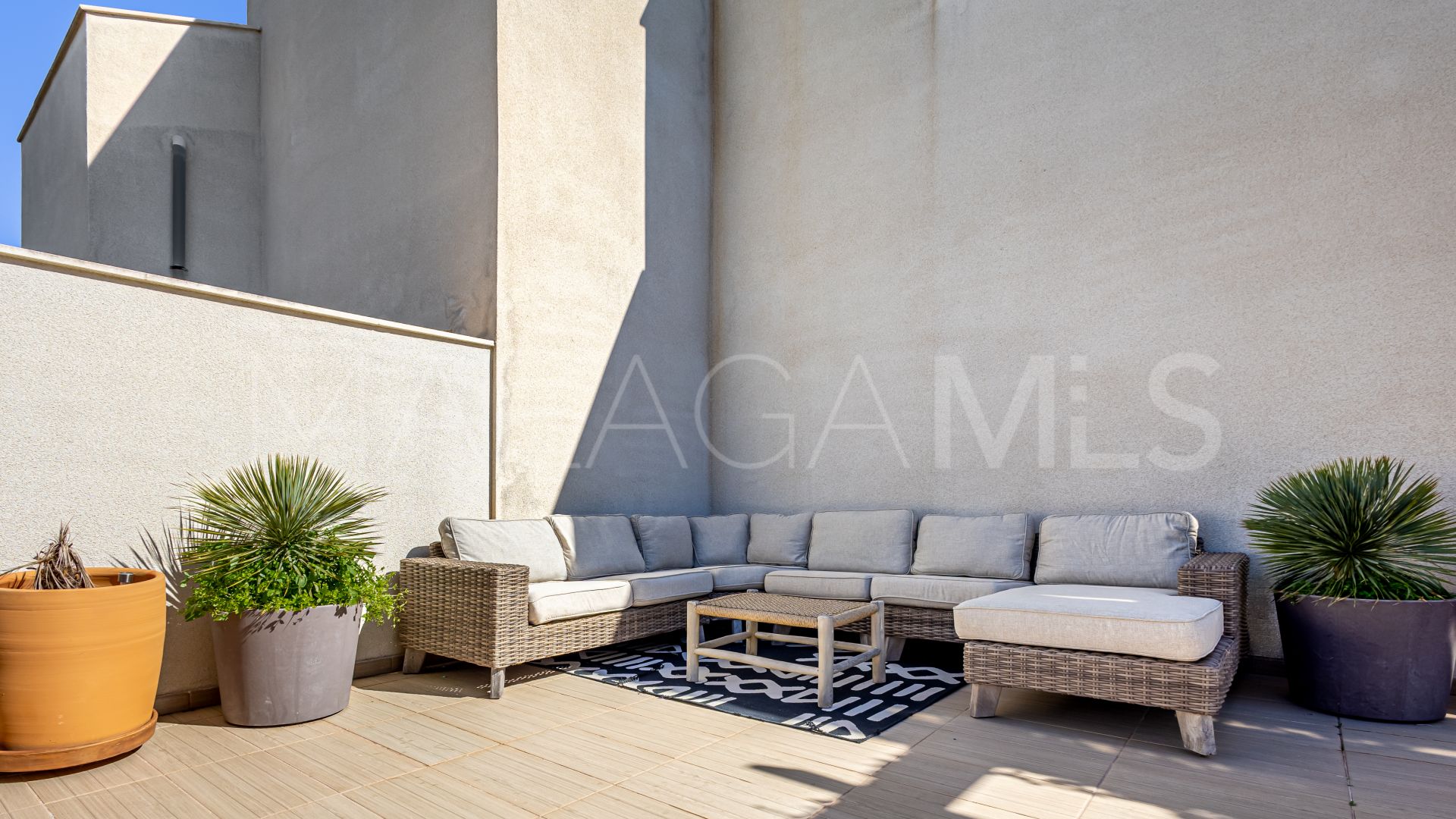 Zweistöckiges penthouse for sale in Alhaurin Golf