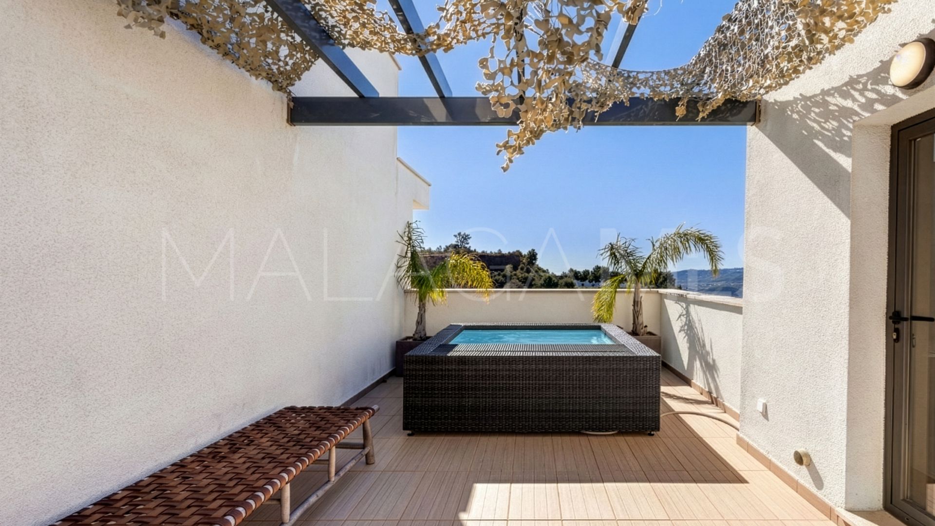 Zweistöckiges penthouse for sale in Alhaurin Golf